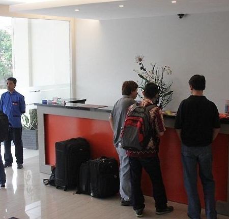 Hotel Jakarta Makassar Bagian luar foto