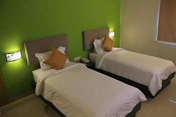 Hotel Jakarta Makassar Bagian luar foto