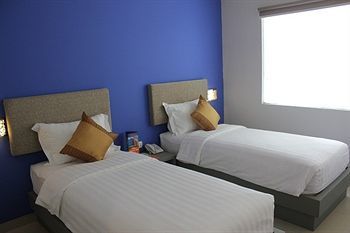 Hotel Jakarta Makassar Bagian luar foto